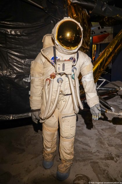 Pressure Suit, A7-L, Aldrin, Apollo 11, Flown | Science Museum London