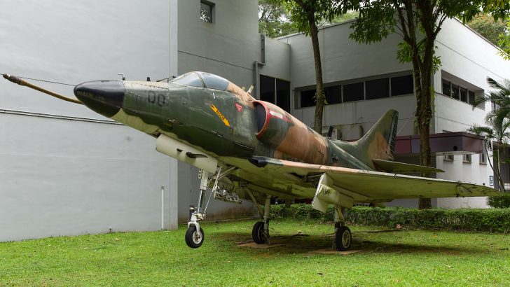 Douglas A-4S Skyhawk IAI Scout 513 Republic of Singapore Air Force