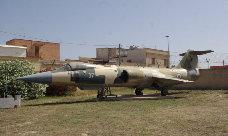 Lockheed F-104S Starfighter MM6798/37-01 Italian Air Force