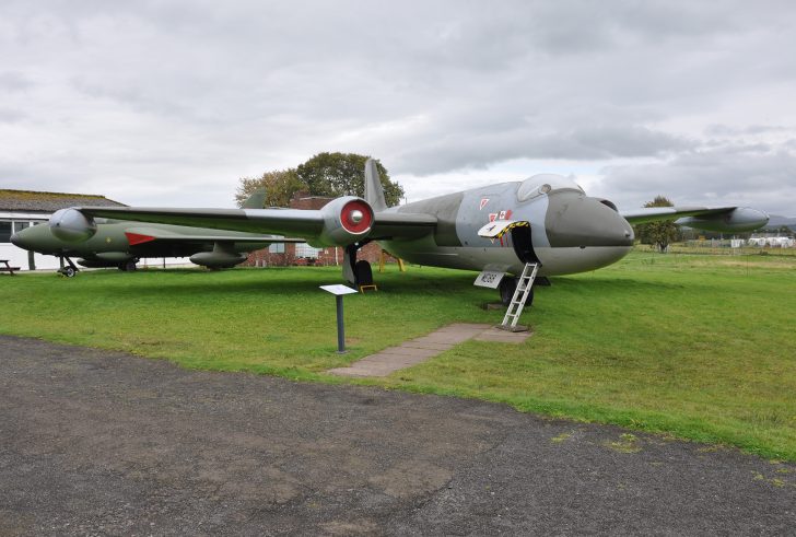 English Electric Canberra T.4 WE188 RAF