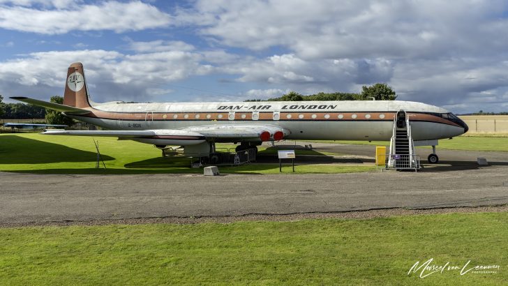 De Havilland DH-106 Comet 4C G-BDIX Dan-Air London 